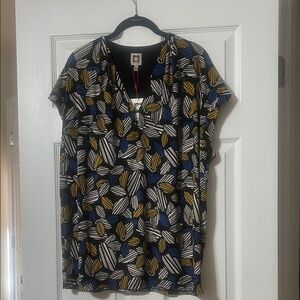 NWT ANNE KLEIN Women’s Printed V-Neck Top - Black with Blue & Gold Leaf Pattern